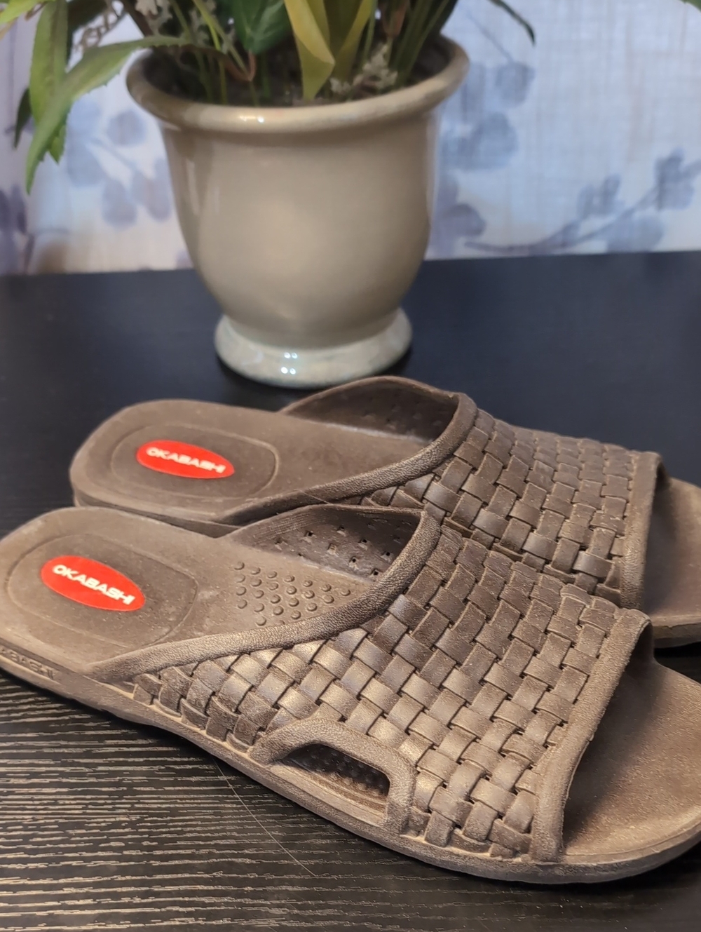 Okabashi Men's Brown Woven Slide Sandals